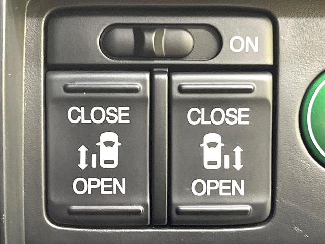 オデッセイ Ｇ・エアロパッケージ　両側電動ドア　純正ナビ　バックカメラ　スマートキー　ＬＥＤヘッド　ビルトインＥＴＣ　クルコン　純正１７インチアルミ　オートライト　オートエアコン　リアエアコン　Ｂｌｕｅｔｏｏｔｈ　ＣＤ（4枚目）