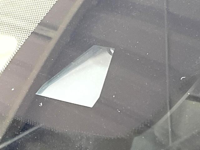 カムリ Ｇ　バックカメラ　純正９インチナビ　衝突被害軽減システム　レーダークルーズ　禁煙車　パワーシート　ドラレコ　コーナーセンサー　スマートキー　ＬＥＤヘッド　ビルトインＥＴＣ　純正１７インチアルミ（3枚目）