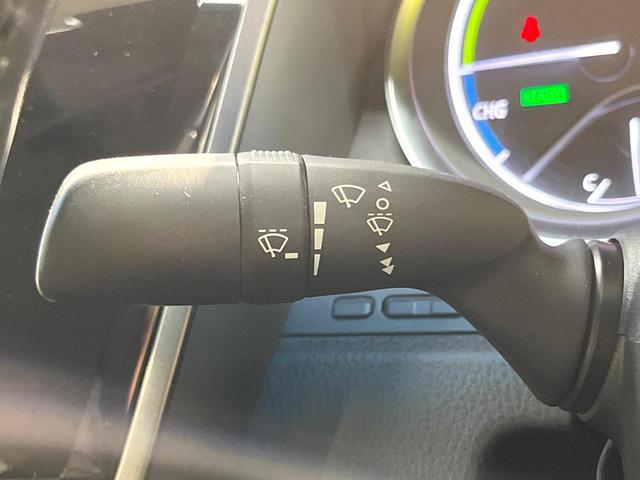 カムリ Ｇ　バックカメラ　純正９インチナビ　衝突被害軽減システム　レーダークルーズ　禁煙車　パワーシート　ドラレコ　コーナーセンサー　スマートキー　ＬＥＤヘッド　ビルトインＥＴＣ　純正１７インチアルミ（59枚目）