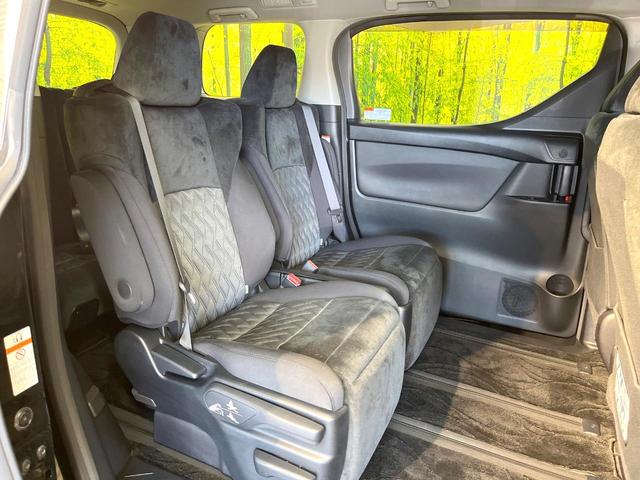 アルファード 2.5S 7人 純正SDナビ 両側電動ドア バックカメラ 衝突被害軽減システム レーダークルーズ 禁煙車 コーナーセンサー スマートキー LEDヘッド ETC 純正18アルミ オートハイビーム 車線逸脱警報(8枚目)