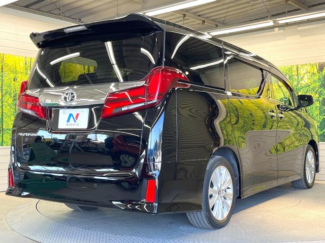 アルファード 2.5S 7人 純正SDナビ 両側電動ドア バックカメラ 衝突被害軽減システム レーダークルーズ 禁煙車 コーナーセンサー スマートキー LEDヘッド ETC 純正18アルミ オートハイビーム 車線逸脱警報(17枚目)