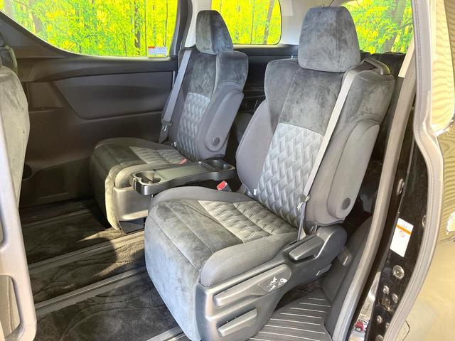 アルファード 2.5S 7人 純正SDナビ 両側電動ドア バックカメラ 衝突被害軽減システム レーダークルーズ 禁煙車 コーナーセンサー スマートキー LEDヘッド ETC 純正18アルミ オートハイビーム 車線逸脱警報(65枚目)