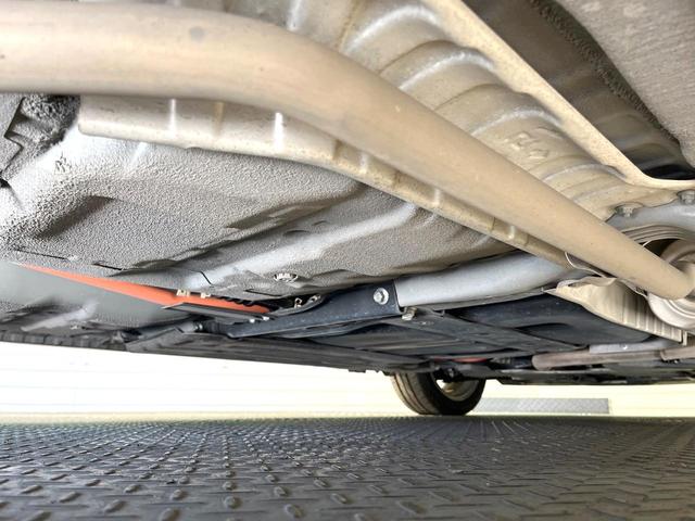 フィット ｅ：ＨＥＶ　ＲＳ　９インチホンダコネクトディスプレー　バックカメラ　衝突被害軽減システム　禁煙車　合皮シート　コーナーセンサー　スマートキー　ＬＥＤヘッド　ＥＴＣ２．０　純正１６インチアルミ　オートハイビーム（22枚目）