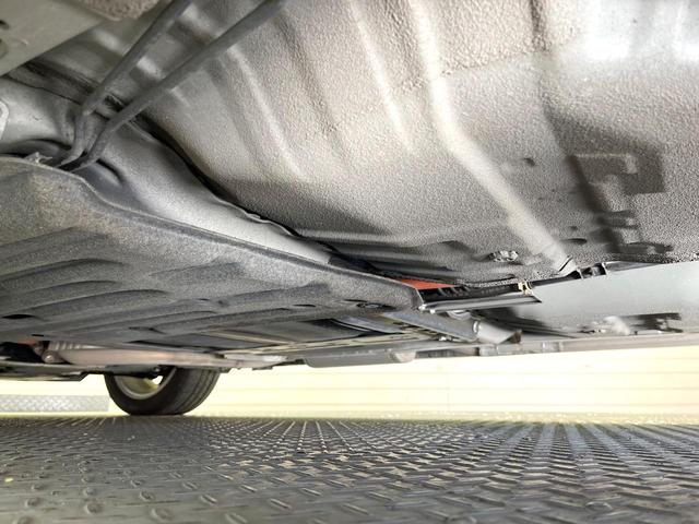 フィット ｅ：ＨＥＶ　ＲＳ　９インチホンダコネクトディスプレー　バックカメラ　衝突被害軽減システム　禁煙車　合皮シート　コーナーセンサー　スマートキー　ＬＥＤヘッド　ＥＴＣ２．０　純正１６インチアルミ　オートハイビーム（23枚目）