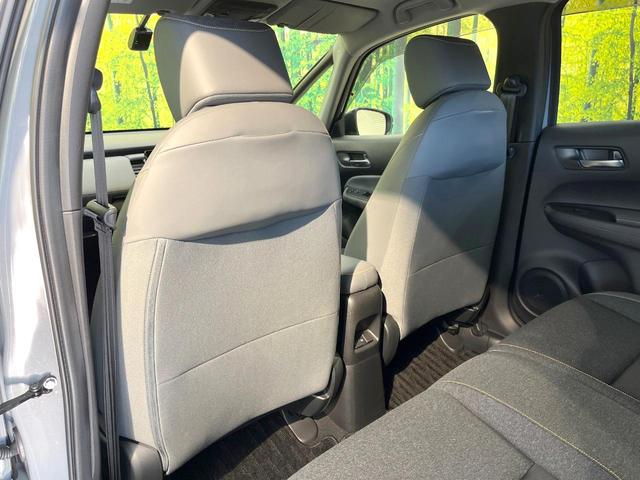 フィット ｅ：ＨＥＶ　ＲＳ　９インチホンダコネクトディスプレー　バックカメラ　衝突被害軽減システム　禁煙車　合皮シート　コーナーセンサー　スマートキー　ＬＥＤヘッド　ＥＴＣ２．０　純正１６インチアルミ　オートハイビーム（41枚目）