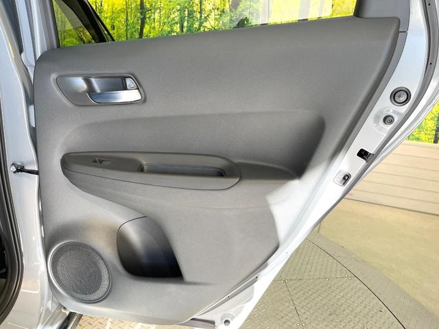 フィット ｅ：ＨＥＶ　ＲＳ　９インチホンダコネクトディスプレー　バックカメラ　衝突被害軽減システム　禁煙車　合皮シート　コーナーセンサー　スマートキー　ＬＥＤヘッド　ＥＴＣ２．０　純正１６インチアルミ　オートハイビーム（45枚目）