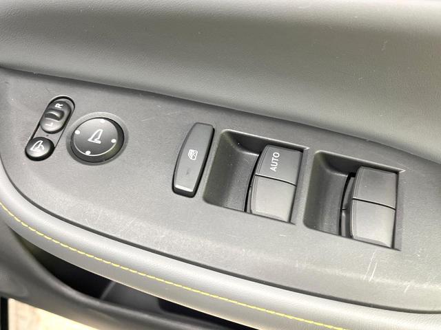 フィット ｅ：ＨＥＶ　ＲＳ　９インチホンダコネクトディスプレー　バックカメラ　衝突被害軽減システム　禁煙車　合皮シート　コーナーセンサー　スマートキー　ＬＥＤヘッド　ＥＴＣ２．０　純正１６インチアルミ　オートハイビーム（67枚目）