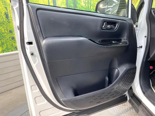 ノア ハイブリッドSi ダブルバイビー 両側電動ドア 純正8インチナビ バックカメラ 衝突被害軽減システム 禁煙車 合皮シート ドラレコ スマートキー LEDヘッド ETC2.0 クルコン 純正16インチアルミ オートハイビーム(48枚目)