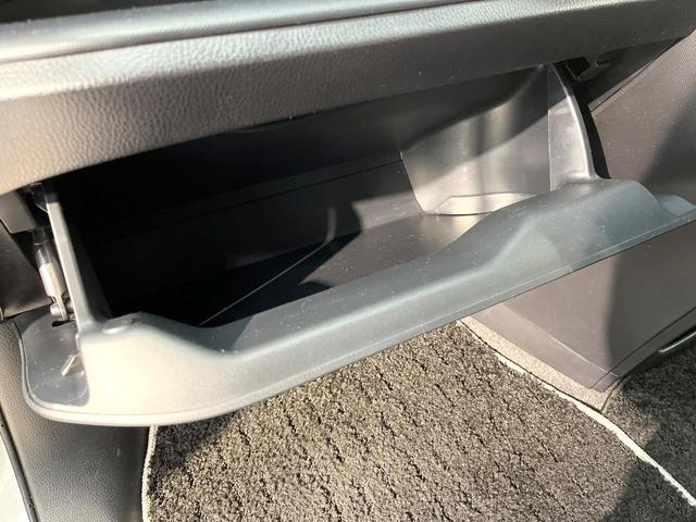 ノア ハイブリッドSi ダブルバイビー 両側電動ドア 純正8インチナビ バックカメラ 衝突被害軽減システム 禁煙車 合皮シート ドラレコ スマートキー LEDヘッド ETC2.0 クルコン 純正16インチアルミ オートハイビーム(75枚目)