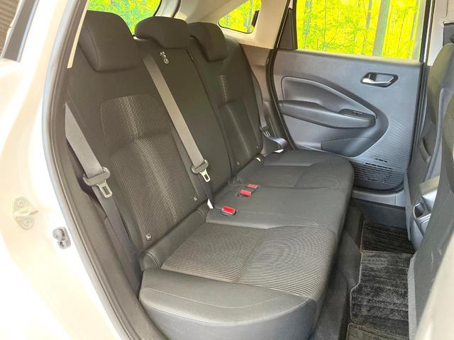 ノート Ｘ　メーカー８型ナビ　インテリジェントルームミラー　全周囲カメラ　衝突被害軽減システム　禁煙車　ドラレコ　コーナーセンサー　ＬＥＤヘッド　ＥＴＣ　オートハイビーム　車線逸脱警報　Ｂｌｕｅｔｏｏｔｈ（9枚目）