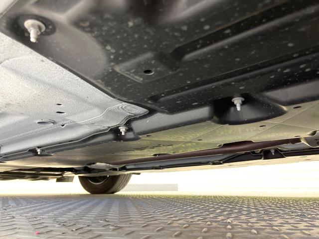 ノート Ｘ　メーカー８型ナビ　インテリジェントルームミラー　全周囲カメラ　衝突被害軽減システム　禁煙車　ドラレコ　コーナーセンサー　ＬＥＤヘッド　ＥＴＣ　オートハイビーム　車線逸脱警報　Ｂｌｕｅｔｏｏｔｈ（21枚目）