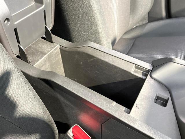 ノート Ｘ　メーカー８型ナビ　インテリジェントルームミラー　全周囲カメラ　衝突被害軽減システム　禁煙車　ドラレコ　コーナーセンサー　ＬＥＤヘッド　ＥＴＣ　オートハイビーム　車線逸脱警報　Ｂｌｕｅｔｏｏｔｈ（63枚目）