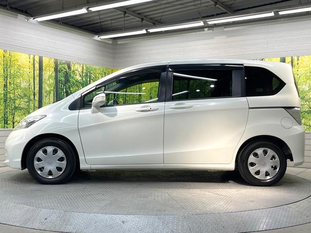 フリード Ｇ　ジャストセレクション　純正ナビ　電動スライドドア　バックカメラ　禁煙車　スマートキー　ＥＴＣ　オートエアコン　ＣＤ　ＤＶＤ再生　地デジ　電動格納ミラー　横滑り防止　プライバシーガラス　パワーウィンドウ　パワーステアリング（26枚目）