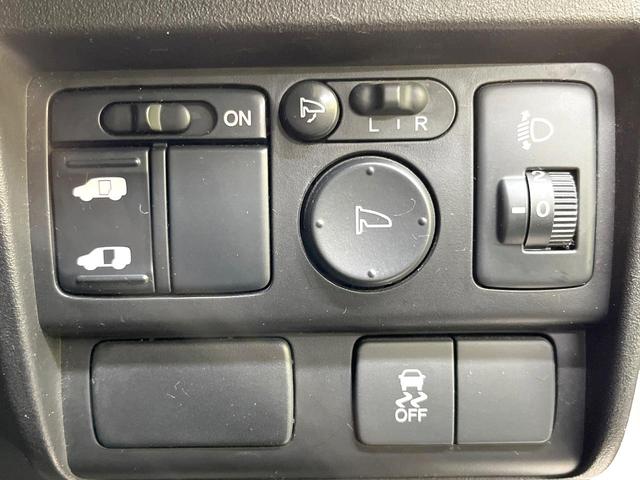 フリード Ｇ　ジャストセレクション　純正ナビ　電動スライドドア　バックカメラ　禁煙車　スマートキー　ＥＴＣ　オートエアコン　ＣＤ　ＤＶＤ再生　地デジ　電動格納ミラー　横滑り防止　プライバシーガラス　パワーウィンドウ　パワーステアリング（39枚目）