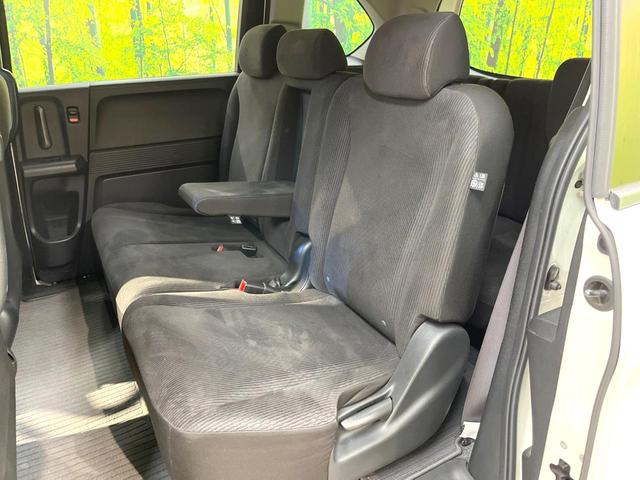 フリード Ｇ　ジャストセレクション　純正ナビ　電動スライドドア　バックカメラ　禁煙車　スマートキー　ＥＴＣ　オートエアコン　ＣＤ　ＤＶＤ再生　地デジ　電動格納ミラー　横滑り防止　プライバシーガラス　パワーウィンドウ　パワーステアリング（51枚目）