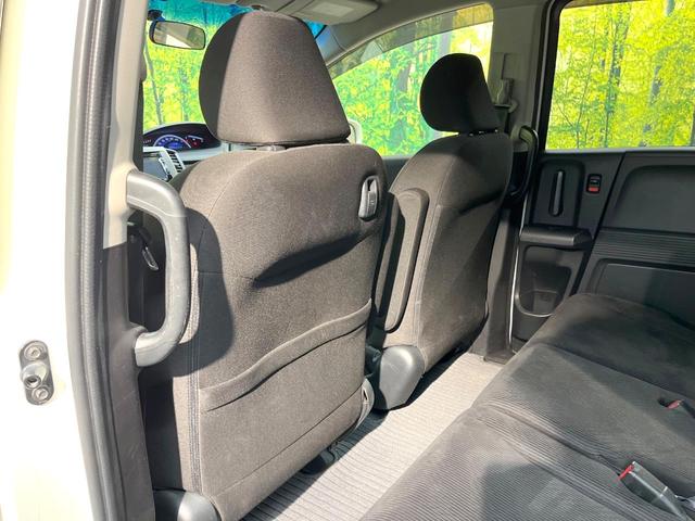 フリード Ｇ　ジャストセレクション　純正ナビ　電動スライドドア　バックカメラ　禁煙車　スマートキー　ＥＴＣ　オートエアコン　ＣＤ　ＤＶＤ再生　地デジ　電動格納ミラー　横滑り防止　プライバシーガラス　パワーウィンドウ　パワーステアリング（53枚目）