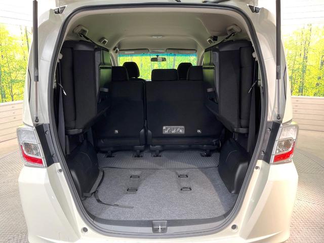 フリード Ｇ　ジャストセレクション　純正ナビ　電動スライドドア　バックカメラ　禁煙車　スマートキー　ＥＴＣ　オートエアコン　ＣＤ　ＤＶＤ再生　地デジ　電動格納ミラー　横滑り防止　プライバシーガラス　パワーウィンドウ　パワーステアリング（56枚目）