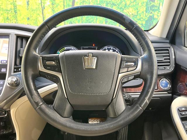 クラウンハイブリッド ロイヤルサルーン　純正８型ＳＤナビ　バックカメラ　衝突被害軽減システム　レーダークルーズ　禁煙車　レザーシート　ドラレコ　コーナーセンサー　スマートキー　ＬＥＤヘッド　ビルトインＥＴＣ　純正１６インチアルミ（11枚目）