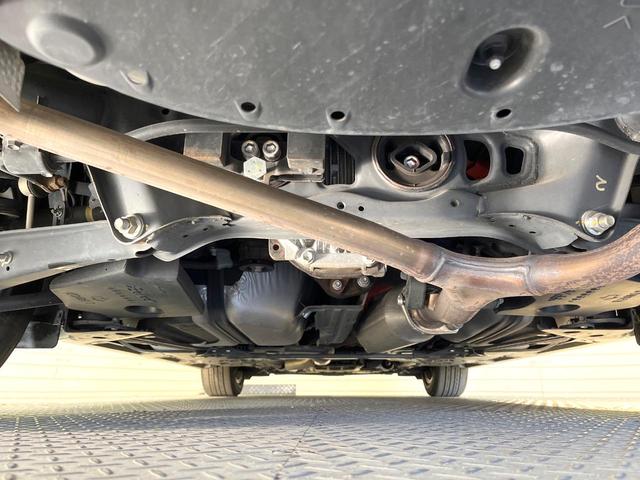 クラウンハイブリッド ロイヤルサルーン　純正８型ＳＤナビ　バックカメラ　衝突被害軽減システム　レーダークルーズ　禁煙車　レザーシート　ドラレコ　コーナーセンサー　スマートキー　ＬＥＤヘッド　ビルトインＥＴＣ　純正１６インチアルミ（19枚目）