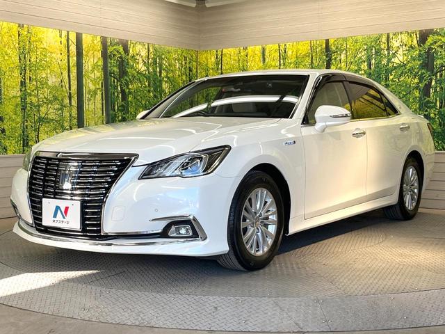 クラウンハイブリッド ロイヤルサルーン　純正８型ＳＤナビ　バックカメラ　衝突被害軽減システム　レーダークルーズ　禁煙車　レザーシート　ドラレコ　コーナーセンサー　スマートキー　ＬＥＤヘッド　ビルトインＥＴＣ　純正１６インチアルミ（24枚目）