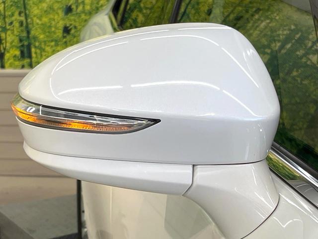 クラウンハイブリッド ロイヤルサルーン　純正８型ＳＤナビ　バックカメラ　衝突被害軽減システム　レーダークルーズ　禁煙車　レザーシート　ドラレコ　コーナーセンサー　スマートキー　ＬＥＤヘッド　ビルトインＥＴＣ　純正１６インチアルミ（28枚目）