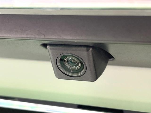 クラウンハイブリッド ロイヤルサルーン　純正８型ＳＤナビ　バックカメラ　衝突被害軽減システム　レーダークルーズ　禁煙車　レザーシート　ドラレコ　コーナーセンサー　スマートキー　ＬＥＤヘッド　ビルトインＥＴＣ　純正１６インチアルミ（32枚目）