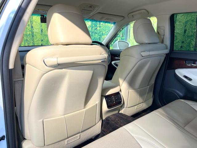 クラウンハイブリッド ロイヤルサルーン　純正８型ＳＤナビ　バックカメラ　衝突被害軽減システム　レーダークルーズ　禁煙車　レザーシート　ドラレコ　コーナーセンサー　スマートキー　ＬＥＤヘッド　ビルトインＥＴＣ　純正１６インチアルミ（56枚目）