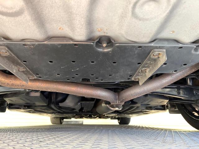 クラウン ２．５アスリート　メーカーＨＤＤナビ　バックカメラ　禁煙車　スマートキー　ＨＩＤヘッド　ビルトインＥＴＣ　クルーズコントロール　純正１８インチアルミ　オートライト　デュアルエアコン　ＣＤ　ＤＶＤ再生　フルセグ（19枚目）