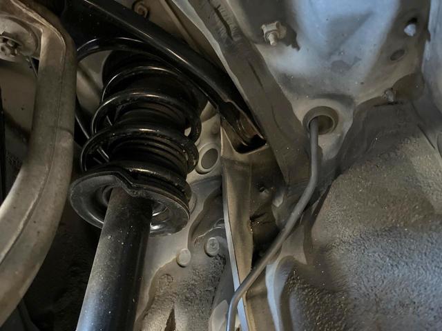 クラウン ２．５アスリート　メーカーＨＤＤナビ　バックカメラ　禁煙車　スマートキー　ＨＩＤヘッド　ビルトインＥＴＣ　クルーズコントロール　純正１８インチアルミ　オートライト　デュアルエアコン　ＣＤ　ＤＶＤ再生　フルセグ（20枚目）