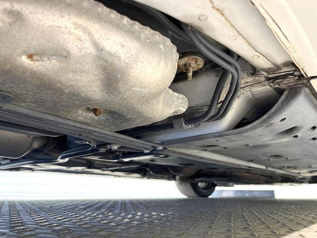 クラウン ２．５アスリート　メーカーＨＤＤナビ　バックカメラ　禁煙車　スマートキー　ＨＩＤヘッド　ビルトインＥＴＣ　クルーズコントロール　純正１８インチアルミ　オートライト　デュアルエアコン　ＣＤ　ＤＶＤ再生　フルセグ（23枚目）