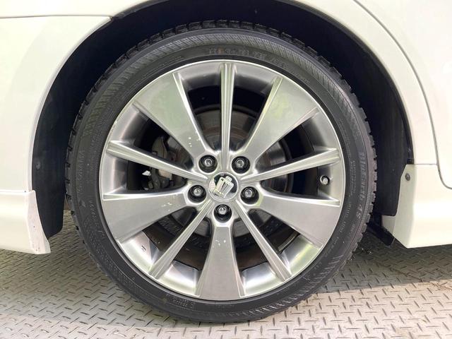 クラウン ２．５アスリート　メーカーＨＤＤナビ　バックカメラ　禁煙車　スマートキー　ＨＩＤヘッド　ビルトインＥＴＣ　クルーズコントロール　純正１８インチアルミ　オートライト　デュアルエアコン　ＣＤ　ＤＶＤ再生　フルセグ（28枚目）