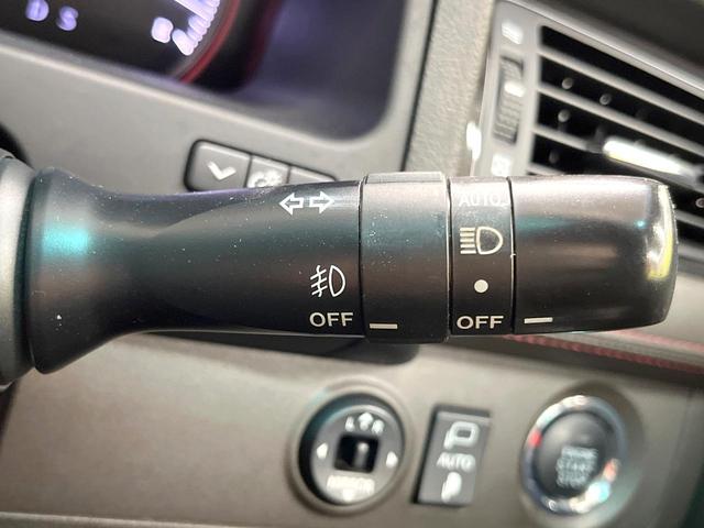 クラウン ２．５アスリート　メーカーＨＤＤナビ　バックカメラ　禁煙車　スマートキー　ＨＩＤヘッド　ビルトインＥＴＣ　クルーズコントロール　純正１８インチアルミ　オートライト　デュアルエアコン　ＣＤ　ＤＶＤ再生　フルセグ（40枚目）