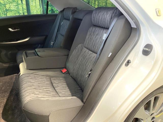 クラウン ２．５アスリート　メーカーＨＤＤナビ　バックカメラ　禁煙車　スマートキー　ＨＩＤヘッド　ビルトインＥＴＣ　クルーズコントロール　純正１８インチアルミ　オートライト　デュアルエアコン　ＣＤ　ＤＶＤ再生　フルセグ（52枚目）