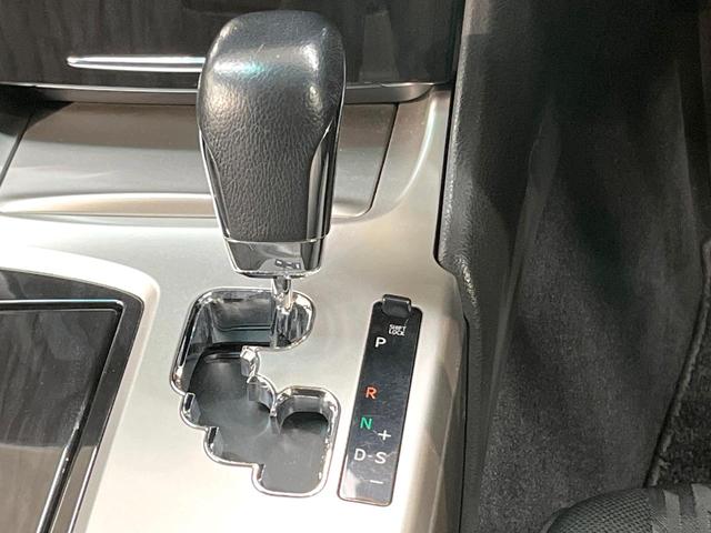 クラウン ２．５アスリート　メーカーＨＤＤナビ　バックカメラ　禁煙車　スマートキー　ＨＩＤヘッド　ビルトインＥＴＣ　クルーズコントロール　純正１８インチアルミ　オートライト　デュアルエアコン　ＣＤ　ＤＶＤ再生　フルセグ（56枚目）