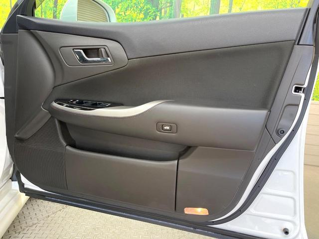 クラウン ２．５アスリート　メーカーＨＤＤナビ　バックカメラ　禁煙車　スマートキー　ＨＩＤヘッド　ビルトインＥＴＣ　クルーズコントロール　純正１８インチアルミ　オートライト　デュアルエアコン　ＣＤ　ＤＶＤ再生　フルセグ（60枚目）