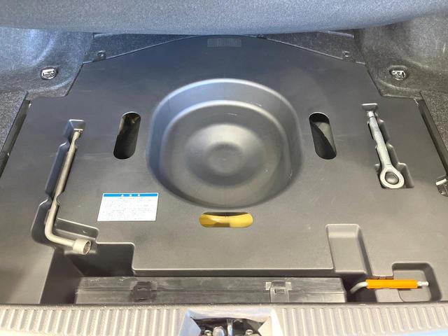 クラウン ２．５アスリート　メーカーＨＤＤナビ　バックカメラ　禁煙車　スマートキー　ＨＩＤヘッド　ビルトインＥＴＣ　クルーズコントロール　純正１８インチアルミ　オートライト　デュアルエアコン　ＣＤ　ＤＶＤ再生　フルセグ（65枚目）