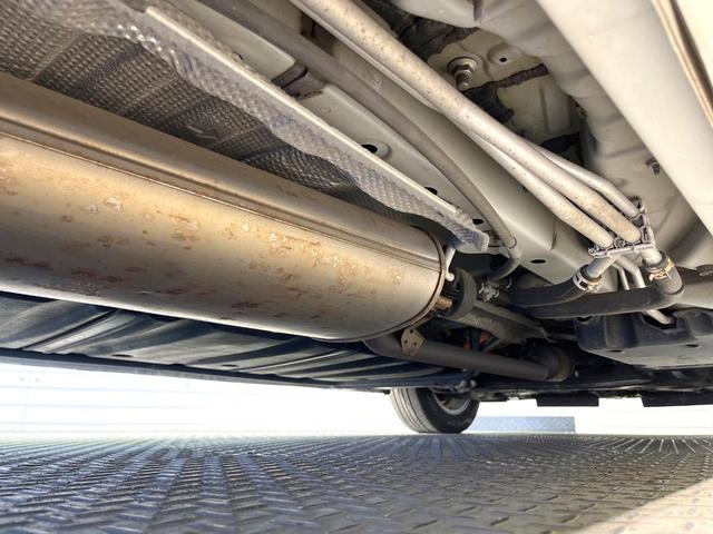 ヴォクシー ハイブリッドＶ　両側電動ドア　純正ナビ　禁煙車　スマートキー　ＬＥＤヘッド　ビルトインＥＴＣ　クルコン　純正１６インチアルミ　　デジタルインナーミラー　オートライト　デュアルエアコン　リアエアコン　Ｂｌｕｅｔｏｏｔｈ（24枚目）