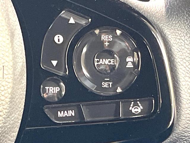 N-BOXカスタム Lターボ 純正SDナビ 両側電動ドア バックカメラ 衝突被害軽減システム 禁煙車 ハーフレザーシート コーナーセンサー スマートキー LEDヘッド ビルトインETC 純正15インチアルミ 車線逸脱警報(7枚目)