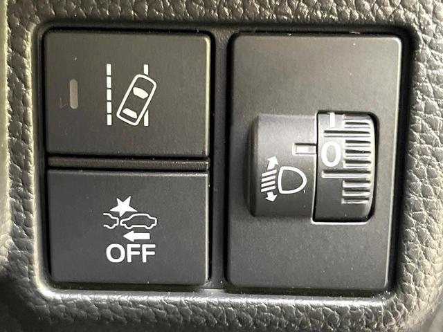 N-BOXカスタム Lターボ 純正SDナビ 両側電動ドア バックカメラ 衝突被害軽減システム 禁煙車 ハーフレザーシート コーナーセンサー スマートキー LEDヘッド ビルトインETC 純正15インチアルミ 車線逸脱警報(31枚目)