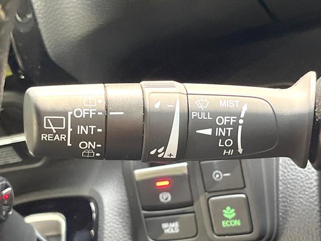 N-BOXカスタム Lターボ 純正SDナビ 両側電動ドア バックカメラ 衝突被害軽減システム 禁煙車 ハーフレザーシート コーナーセンサー スマートキー LEDヘッド ビルトインETC 純正15インチアルミ 車線逸脱警報(49枚目)