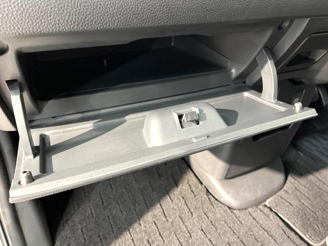 N-BOXカスタム Lターボ 純正SDナビ 両側電動ドア バックカメラ 衝突被害軽減システム 禁煙車 ハーフレザーシート コーナーセンサー スマートキー LEDヘッド ビルトインETC 純正15インチアルミ 車線逸脱警報(64枚目)