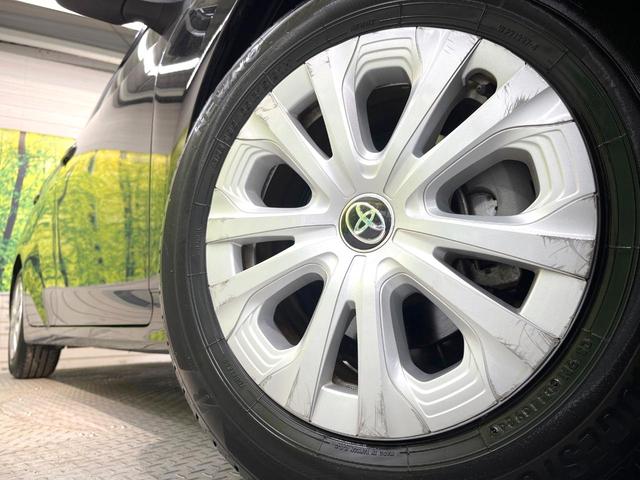 プリウス Ｓ　純正ＳＤナビ　バックカメラ　衝突被害軽減システム　レーダークルーズ　禁煙車　コーナーセンサー　スマートキー　ＬＥＤヘッド　ビルトインＥＴＣ　純正１５インチアルミ　オートハイビーム　オートライト（13枚目）