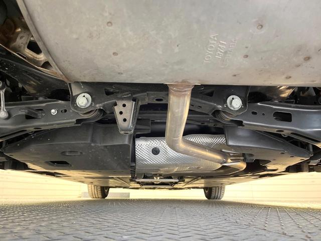 プリウス Ｓ　純正ＳＤナビ　バックカメラ　衝突被害軽減システム　レーダークルーズ　禁煙車　コーナーセンサー　スマートキー　ＬＥＤヘッド　ビルトインＥＴＣ　純正１５インチアルミ　オートハイビーム　オートライト（19枚目）