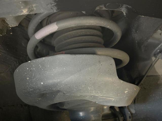 プリウス Ｓ　純正ＳＤナビ　バックカメラ　衝突被害軽減システム　レーダークルーズ　禁煙車　コーナーセンサー　スマートキー　ＬＥＤヘッド　ビルトインＥＴＣ　純正１５インチアルミ　オートハイビーム　オートライト（20枚目）