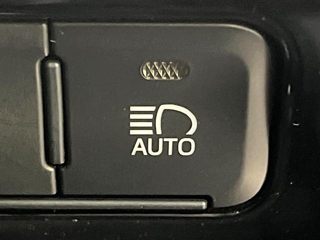 プリウス Ｓ　純正ＳＤナビ　バックカメラ　衝突被害軽減システム　レーダークルーズ　禁煙車　コーナーセンサー　スマートキー　ＬＥＤヘッド　ビルトインＥＴＣ　純正１５インチアルミ　オートハイビーム　オートライト（37枚目）