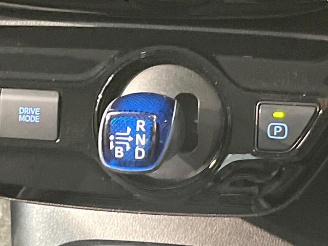 プリウス Ｓ　純正ＳＤナビ　バックカメラ　衝突被害軽減システム　レーダークルーズ　禁煙車　コーナーセンサー　スマートキー　ＬＥＤヘッド　ビルトインＥＴＣ　純正１５インチアルミ　オートハイビーム　オートライト（61枚目）