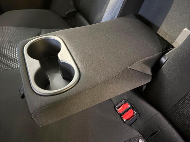 プリウス Ｓ　純正ＳＤナビ　バックカメラ　衝突被害軽減システム　レーダークルーズ　禁煙車　コーナーセンサー　スマートキー　ＬＥＤヘッド　ビルトインＥＴＣ　純正１５インチアルミ　オートハイビーム　オートライト（67枚目）