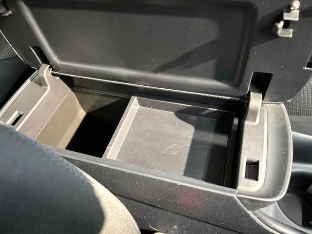 プリウス Ｓ　純正ＳＤナビ　バックカメラ　衝突被害軽減システム　レーダークルーズ　禁煙車　コーナーセンサー　スマートキー　ＬＥＤヘッド　ビルトインＥＴＣ　純正１５インチアルミ　オートハイビーム　オートライト（68枚目）