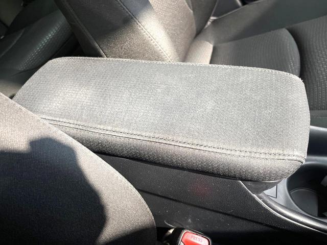 プリウス Ｓ　純正ＳＤナビ　バックカメラ　衝突被害軽減システム　レーダークルーズ　禁煙車　コーナーセンサー　スマートキー　ＬＥＤヘッド　ビルトインＥＴＣ　純正１５インチアルミ　オートハイビーム　オートライト（69枚目）