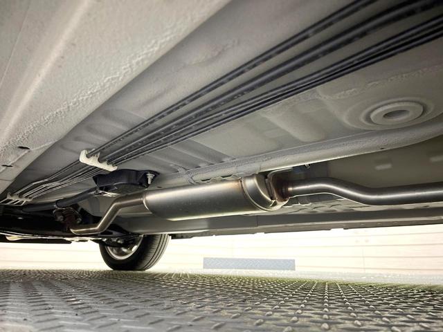 アルトラパンＬＣ Ｘ　衝突被害軽減システム　禁煙車　ハーフレザーシート　シートヒーター　スマートキー　ＬＥＤヘッド　純正１４インチアルミ　オートハイビーム　オートライト　アイドリングストップ　オートエアコン（20枚目）